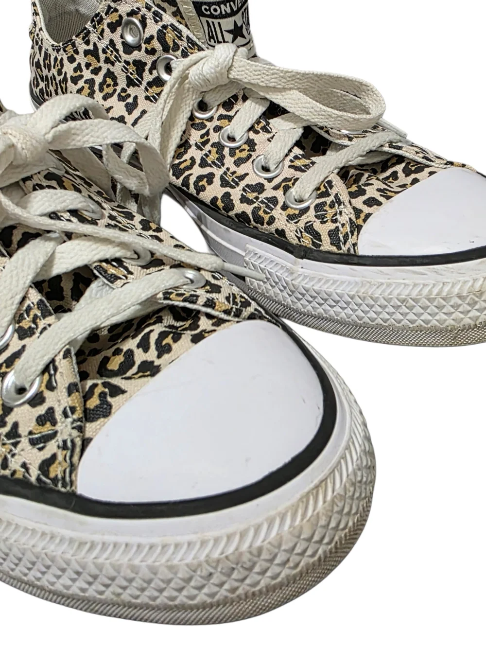 Converse Chuck Taylor Low Top Sneakers - Leopard Print - Picture 2 of 10